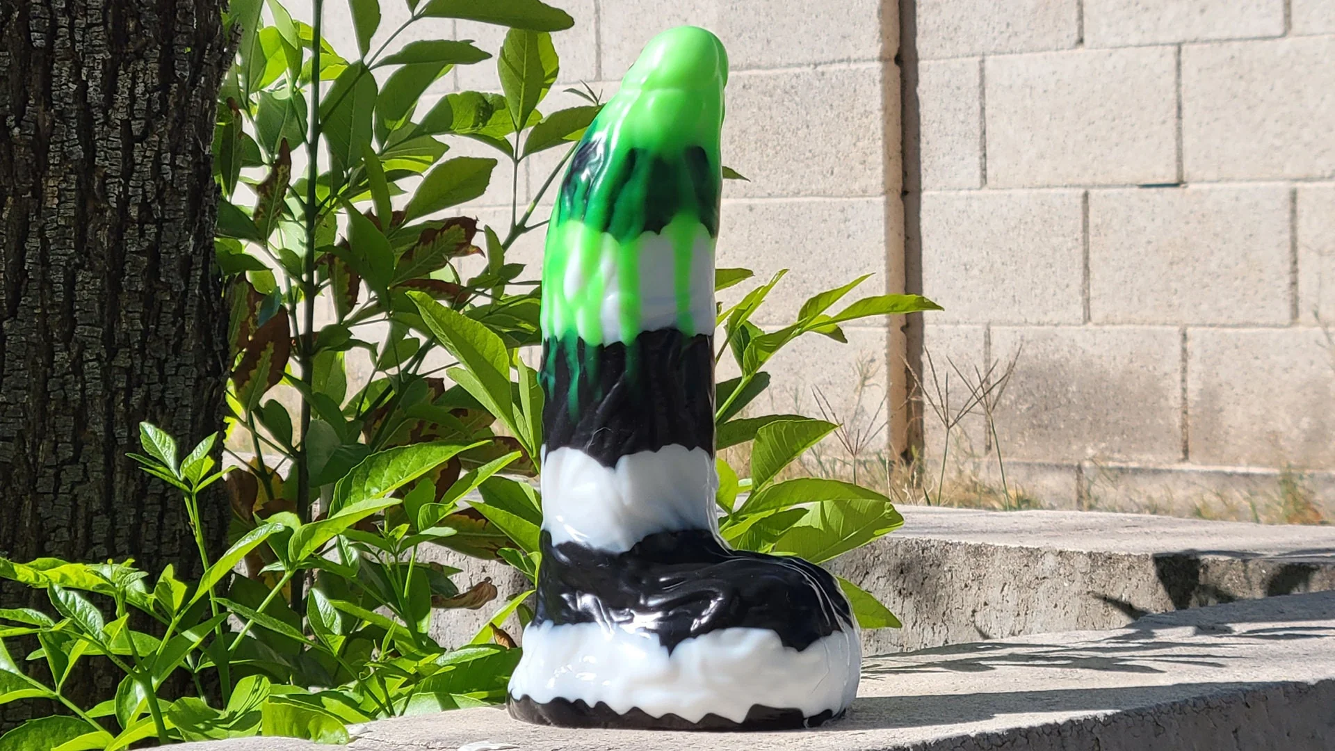 Add MoonWorm Coloration - Image 6